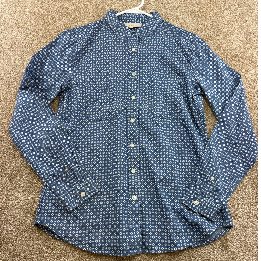 Ann Taylor LOFT Mens Blue Geometric Floral Medallion Button Down Shirt Small NEW